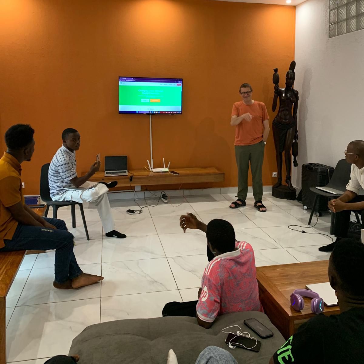 How Young Entrepreneurs in Guinea Are Redefining Education Access